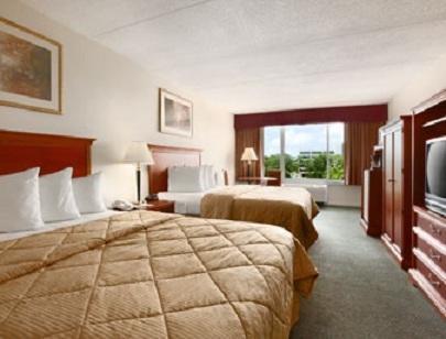 Baymont Inn & Suites Clearwater Zimmer foto